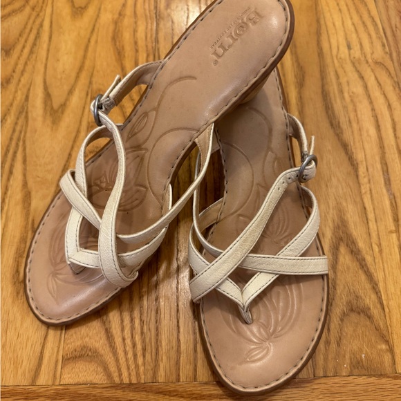 Born Cream Leather Strappy Slip-on Low Heels, Sz 9 - Picture 2 of 7
